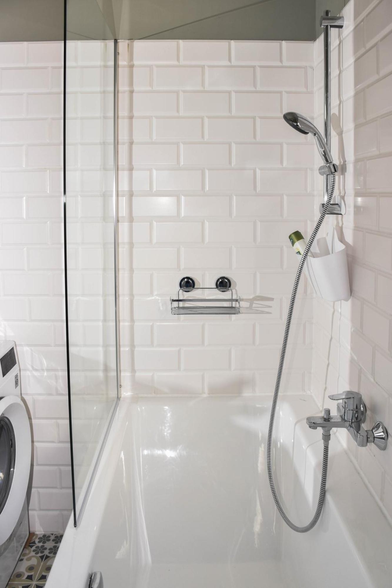 Mint Pearl 3 2 Bathrooms At Kalvin Square